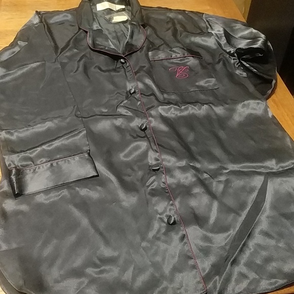 Victoria's Secret Sleep Shirt - Picture 3 of 5